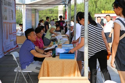 告別迷茫，把握未來——統一廣場中高考志愿填報咨詢會為您導航